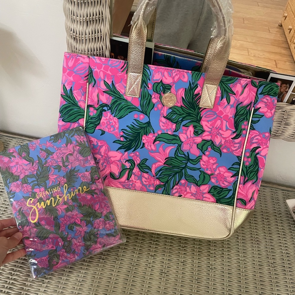Chic Pink and Blue Tote Bag with Spacious Design